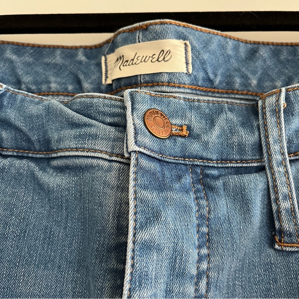 Madewell Cali-Demi Boot Cut Denim - Picture 4 of 6